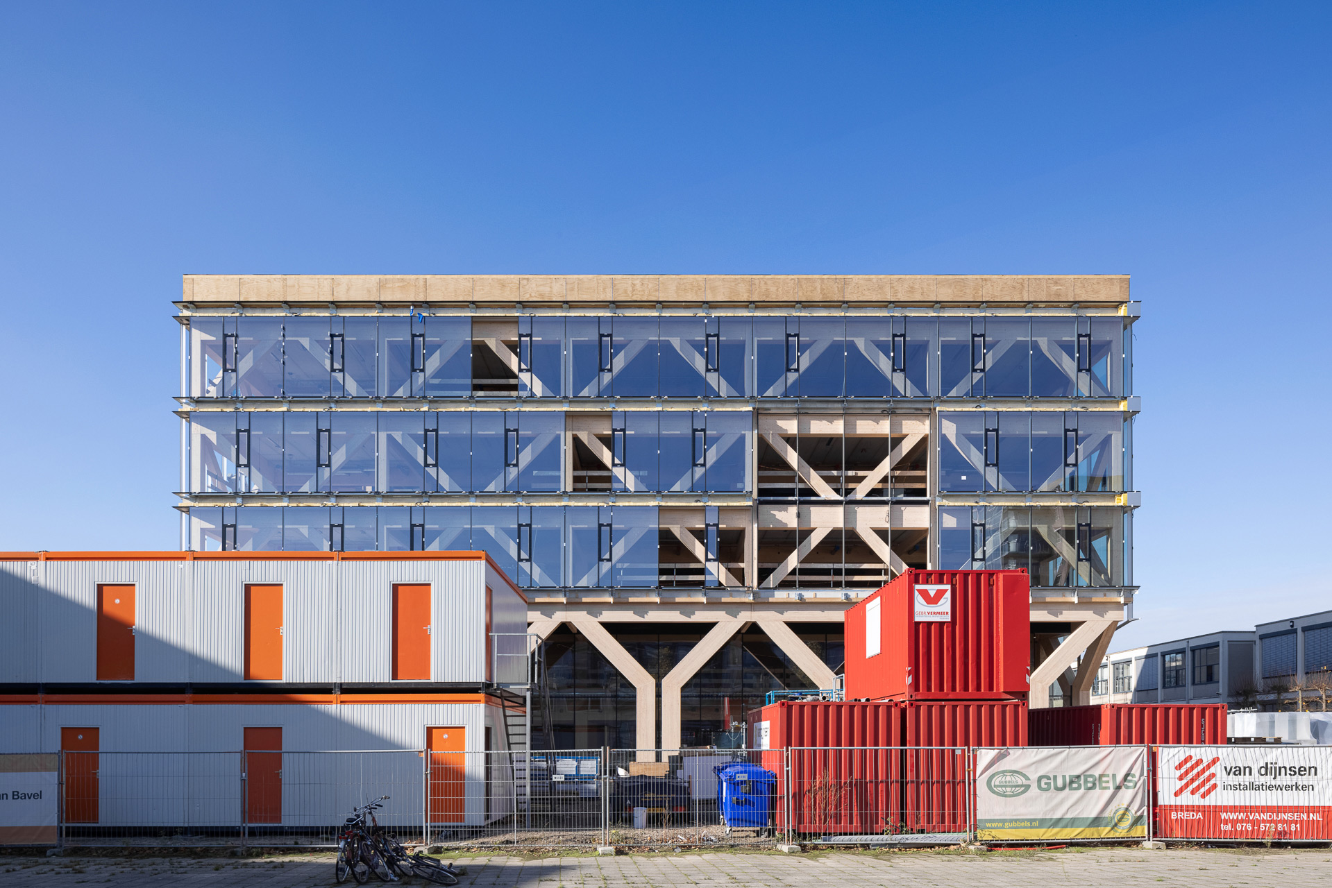 SP2021-Architectuurfotografie-Koning-Willem-1-College-Bouwen-met-Hout-24